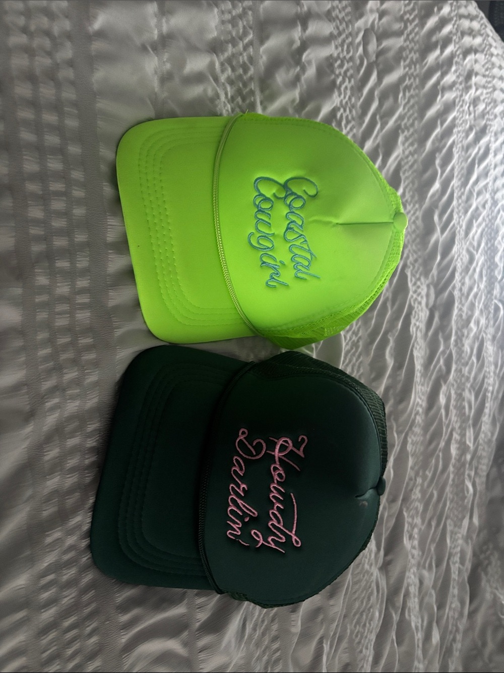 Casual Cowgirl Trucker Hats - Neon Green & Dark Green
